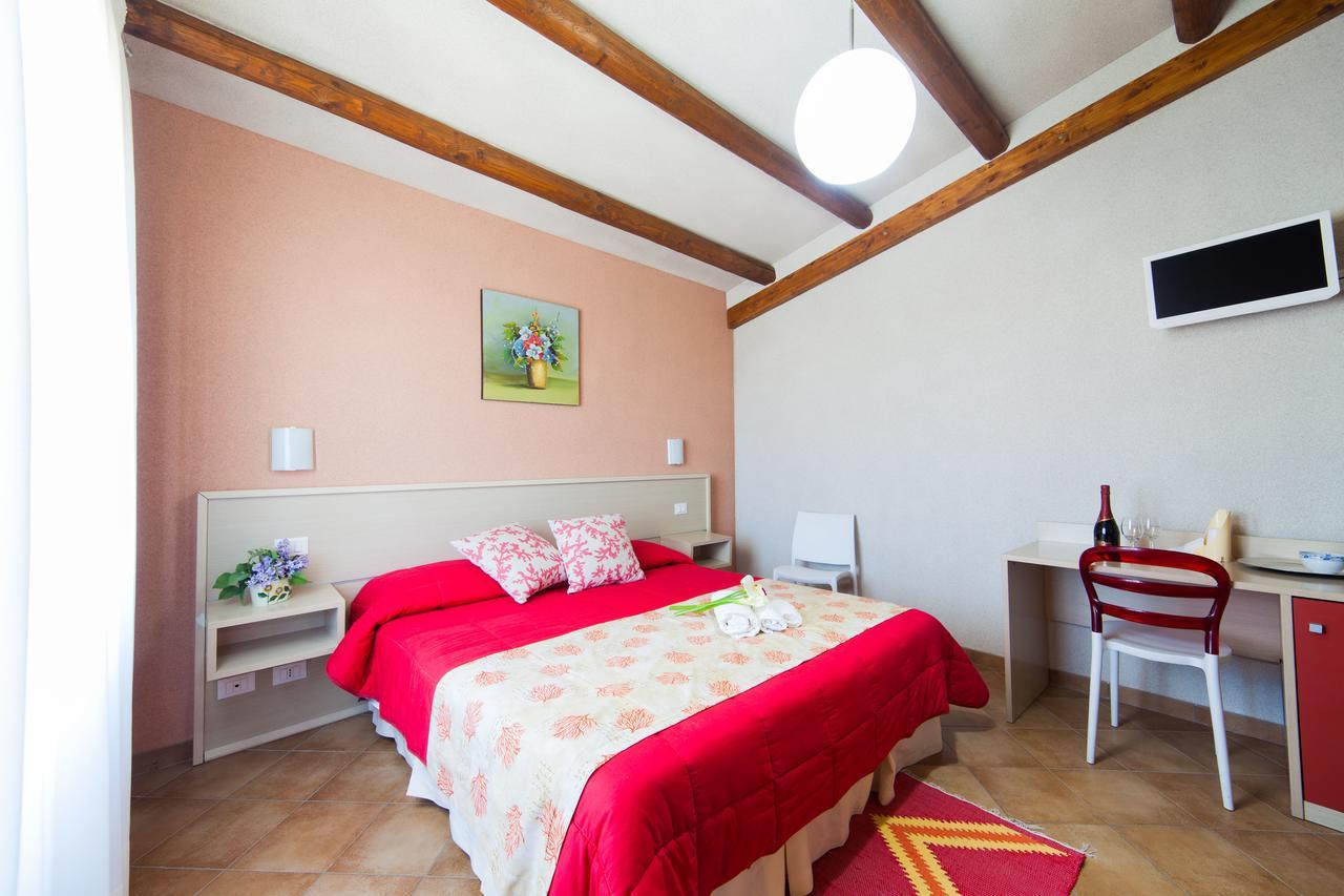 I Giardini Di Elencosta Bed & Breakfast Rilievo