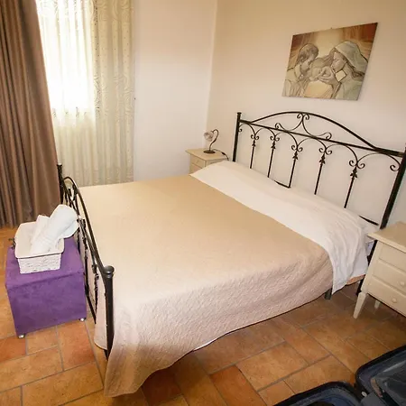 Bed and Breakfast I Giardini Di Elencosta Rilievo Exterior foto