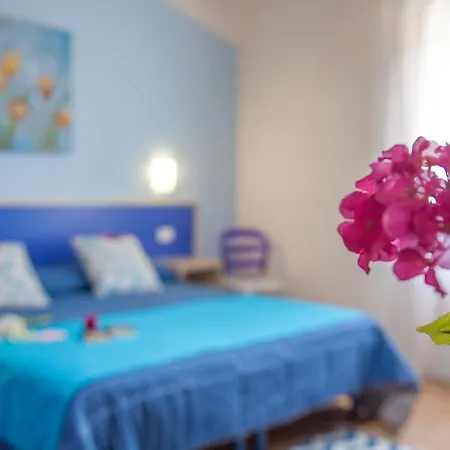 Bed and Breakfast I Giardini Di Elencosta Rilievo Exterior foto