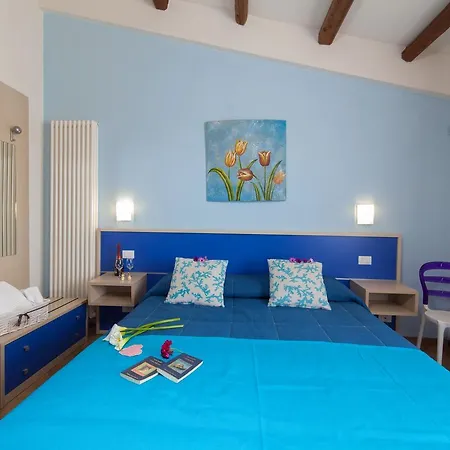Bed and Breakfast I Giardini Di Elencosta Rilievo Exterior foto